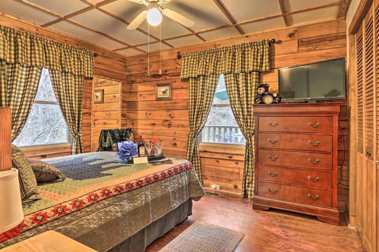 Smoky Mountain Cozy Cove Cabin Deck And Fire Pit! Cosby Eksteriør billede